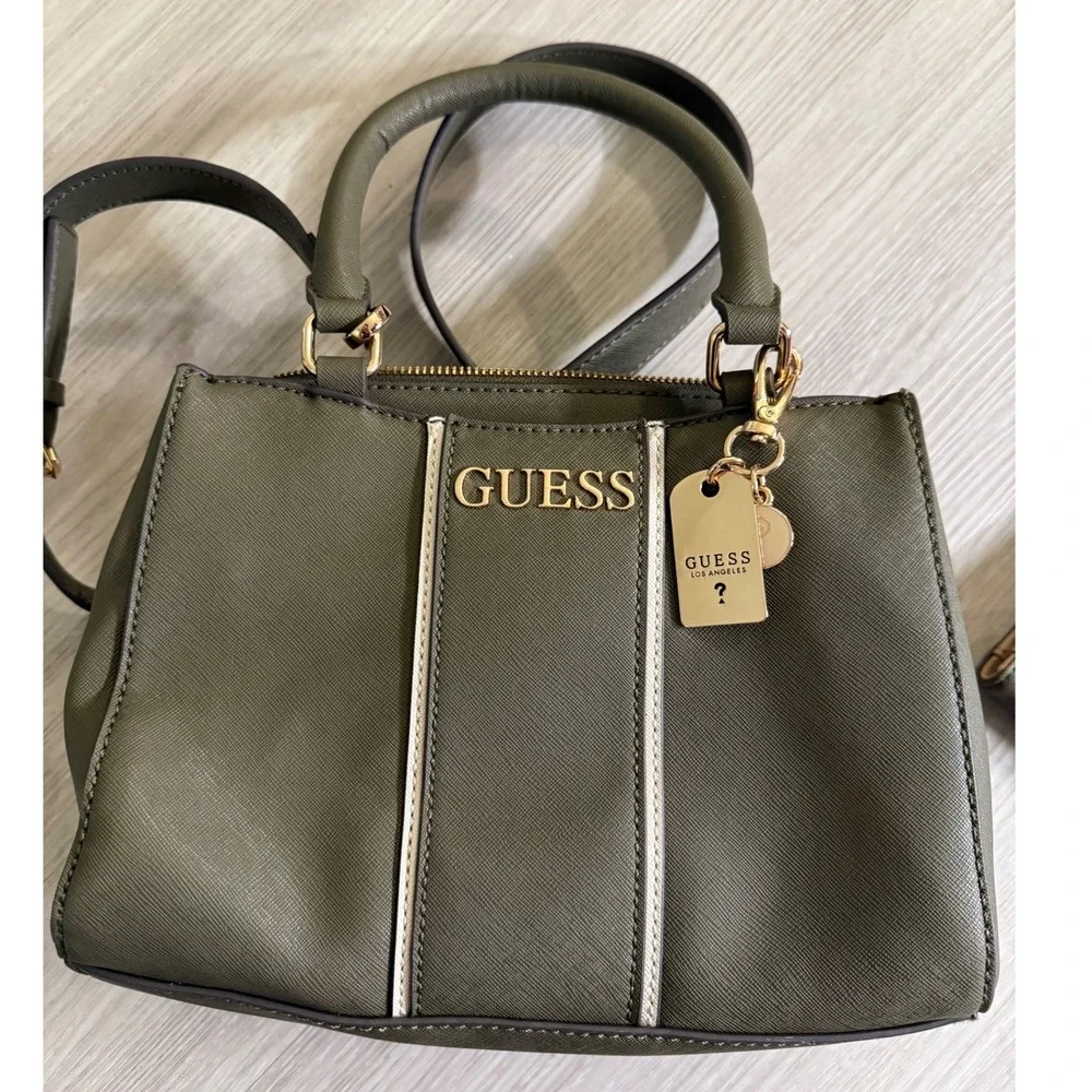 Guess los angeles
